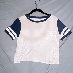 White and navy Hollister (easy tee)
